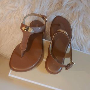 MK Plate Flat Thong Sandals